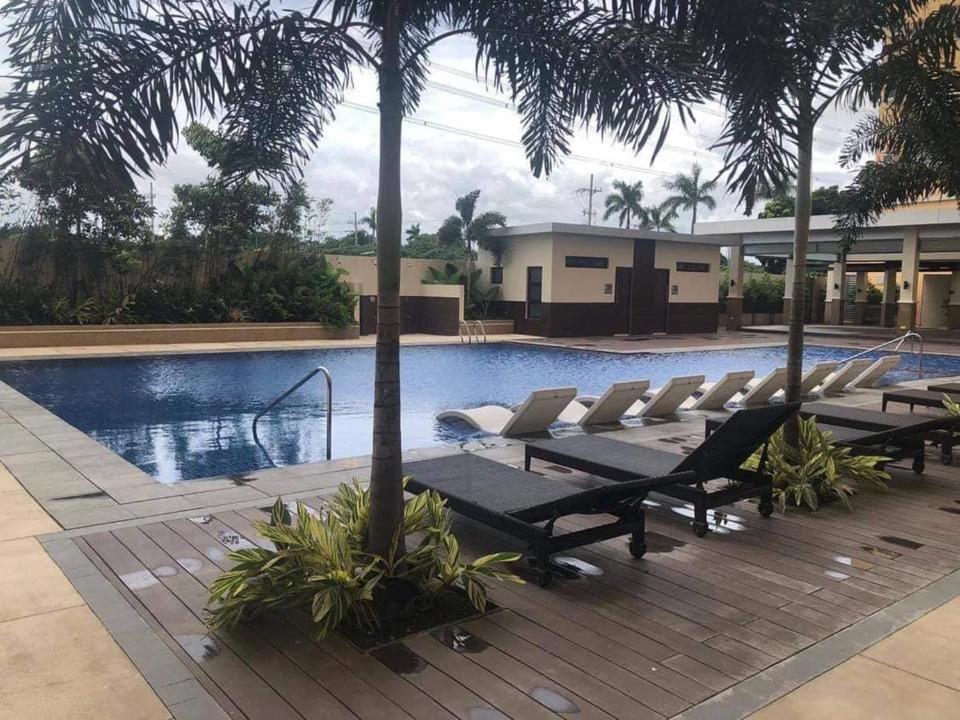 Khentdrick'S Place At Holland Park Southwoods Binan Exterior photo